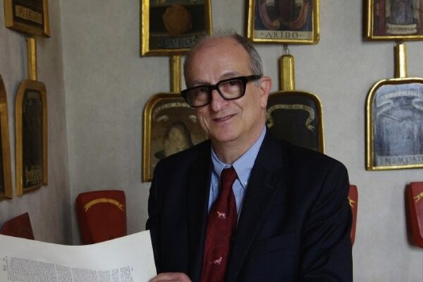 I legami dell’italiano con la propria tradizione letteraria e con altri sistemi linguistici